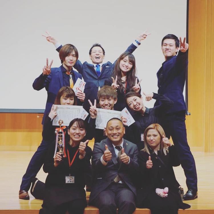 社内表彰式の写真です