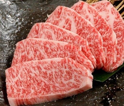 A5黒毛和牛の霜降りカルビ