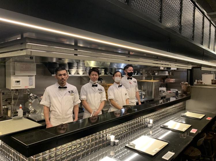 スタイリッシュな店内で大切な人と…。