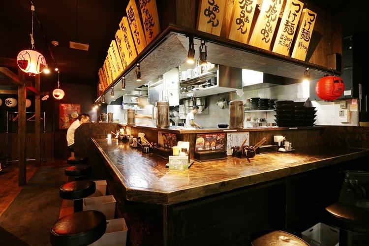 老若男女たくさんのお客様がご来店★