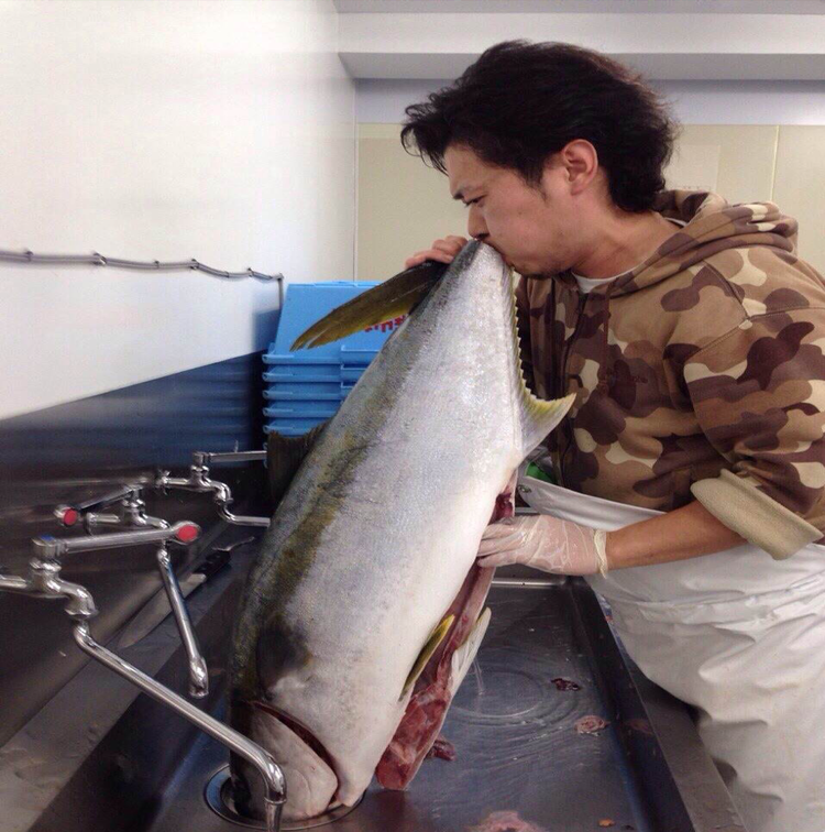 魚を愛しすぎる取締役兼鮨プロデューサー♪