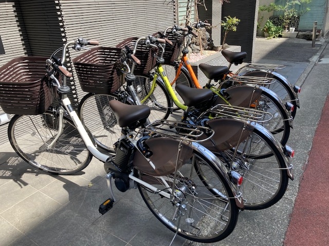 電動自転車で配達します
