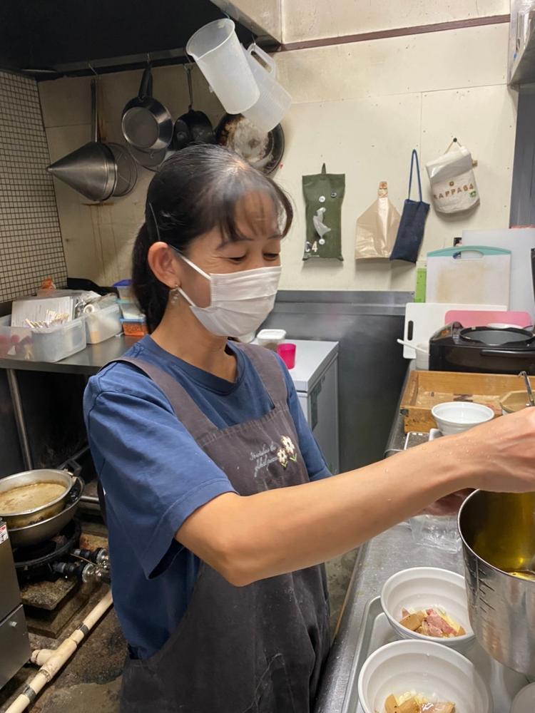 ベテランさんはらーめん作りもできます。