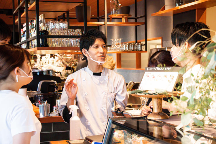 みんなで居心地の良いお店をつくります◎