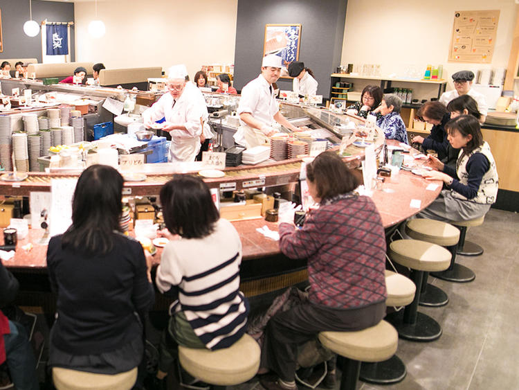 幅広い客層のお客様にご利用いただいてます