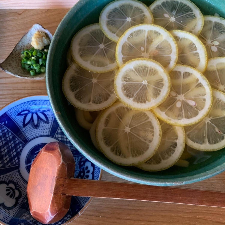 一番人気のレモンうどん