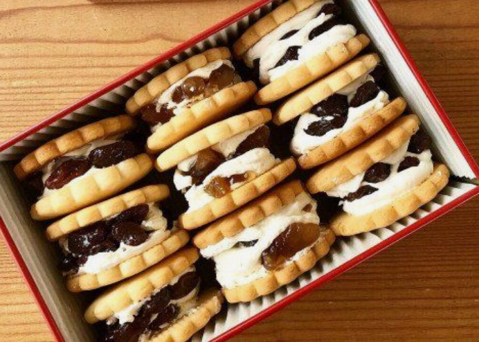 あたらしい焼菓子の企画に携われます!