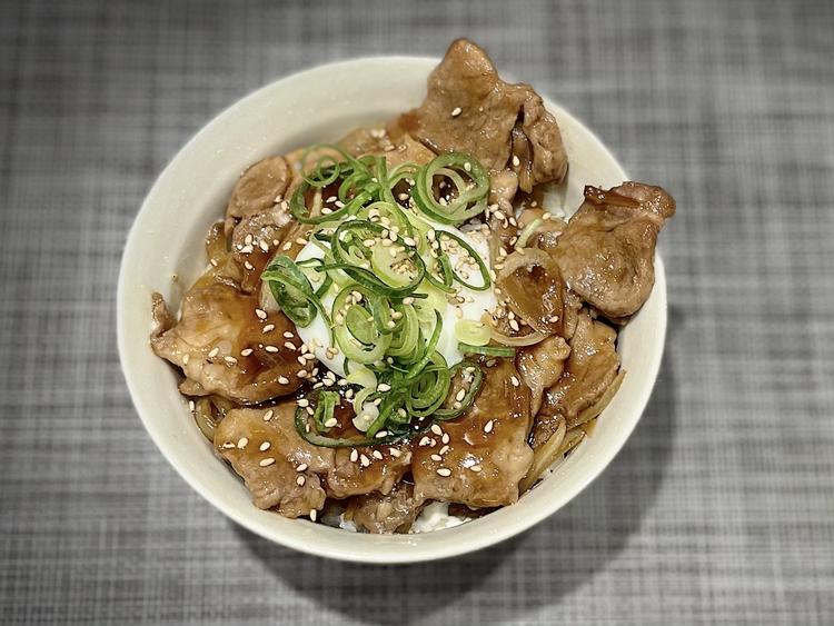 丼も人気
