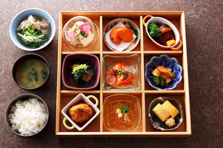 銀座朝食ラボ
