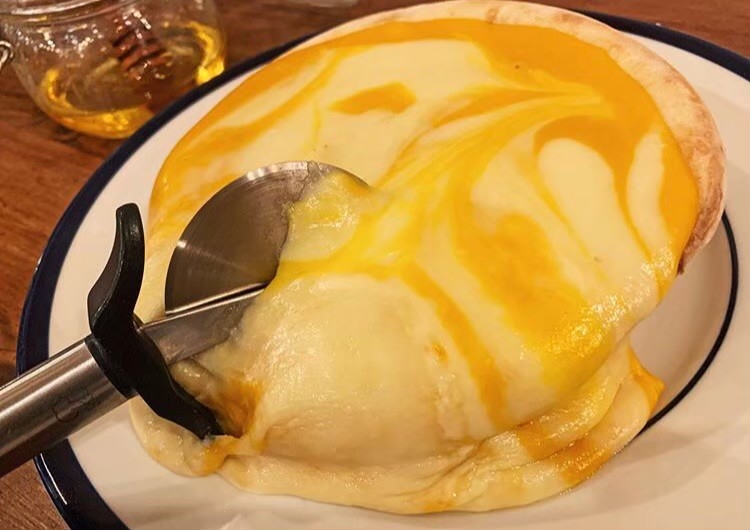 チーズの大洪水シカゴピザ
