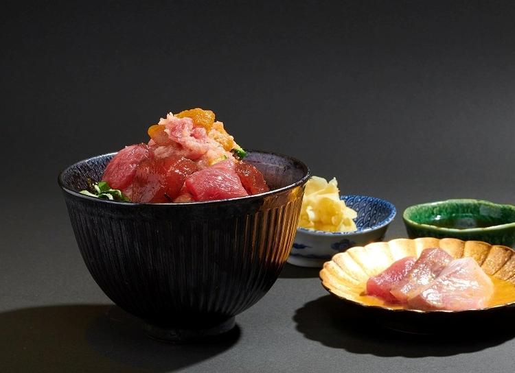 ランチは贅沢丼を堪能できます♪