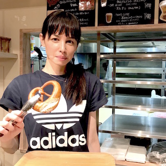アディダスのTシャツで爽やかに働けます!