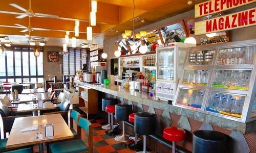 DEMODE DINER 福生