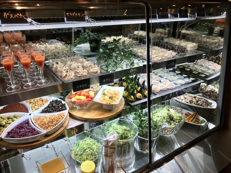 サラダバーは美味しさと安心を提供!