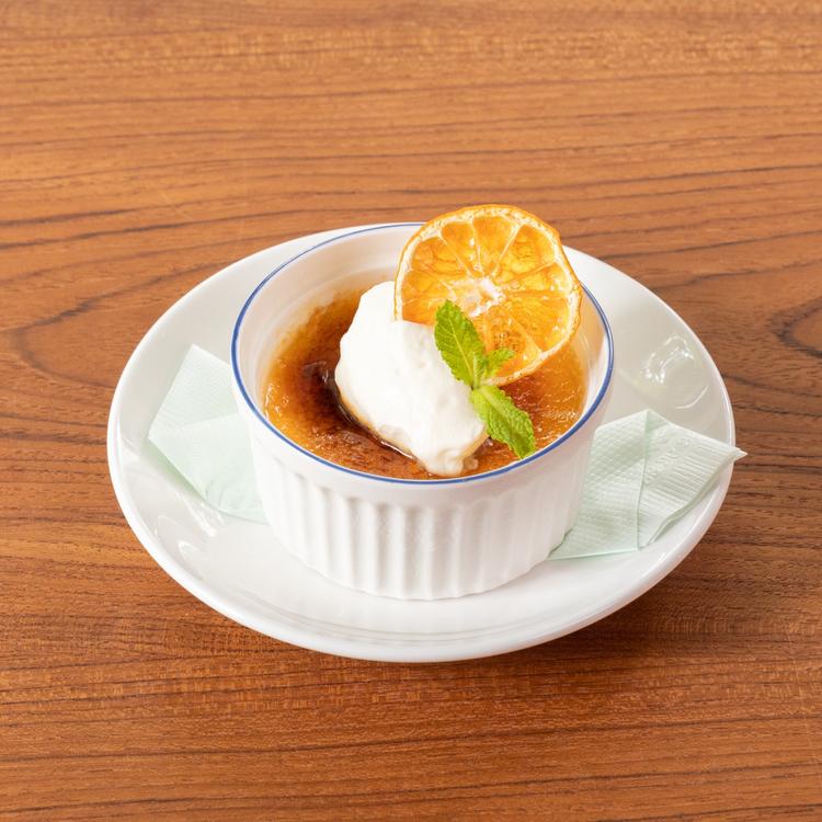 デザートのオレンジブリュレ