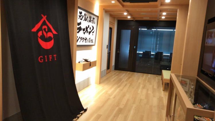 本社からも店舗を協力にバックアップ