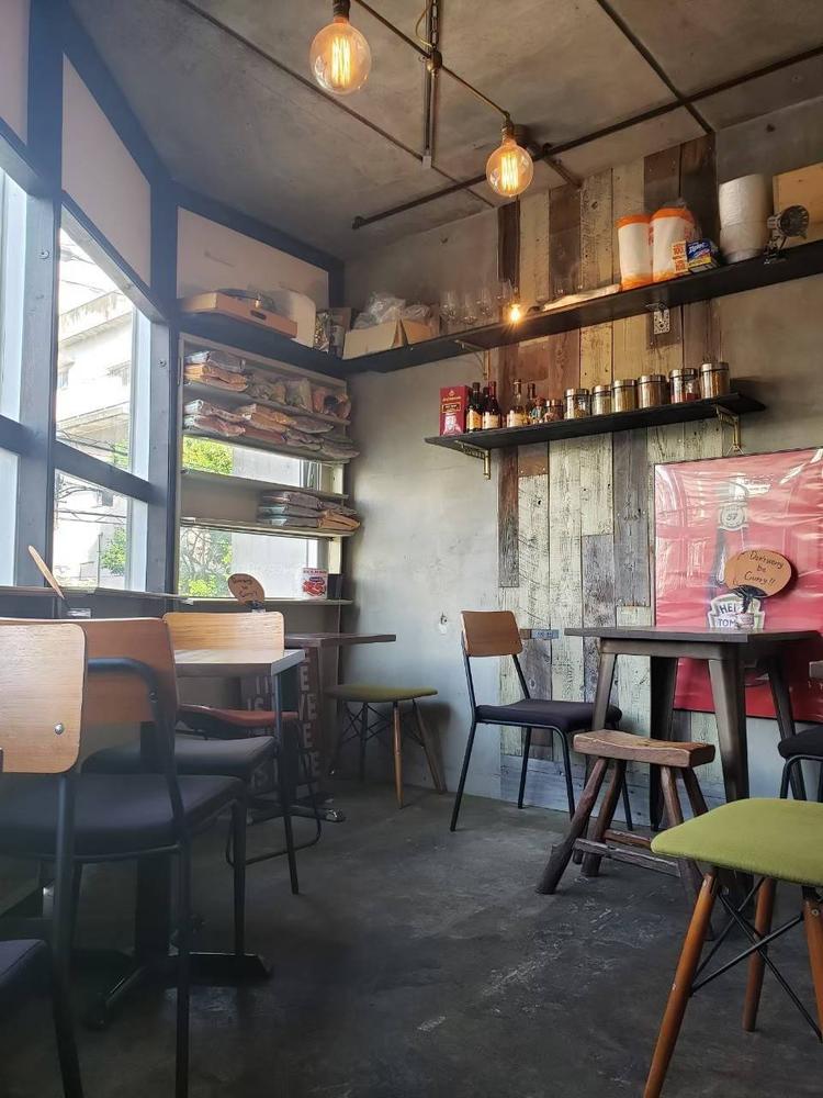 恵比寿本店の雰囲気のある店内♪