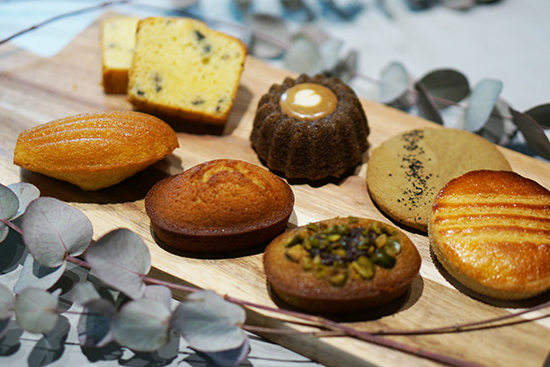 素材の風味を感じる焼菓子12種類