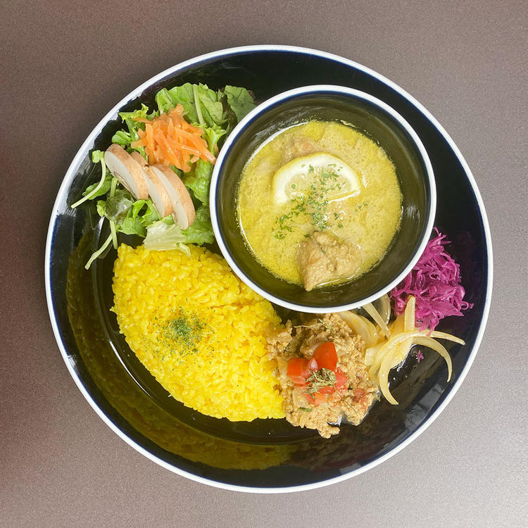 人気のダブルカレー