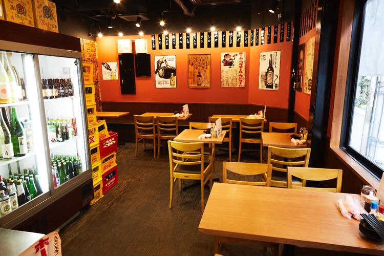 親しみやすい雰囲気の店内