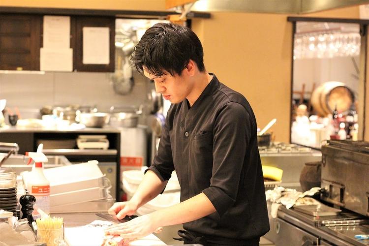 丸鶏から捌く技術もゼロから覚えられます