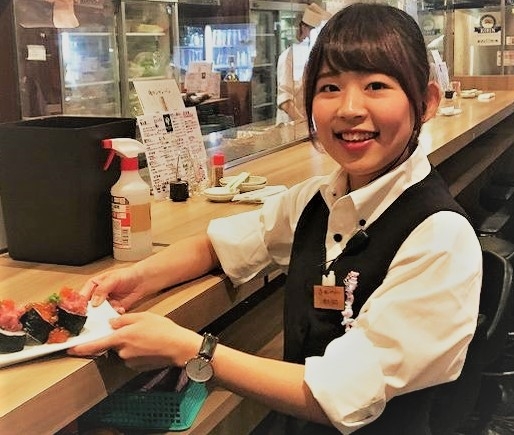 美味しそうな料理でスタッフも笑顔に☆