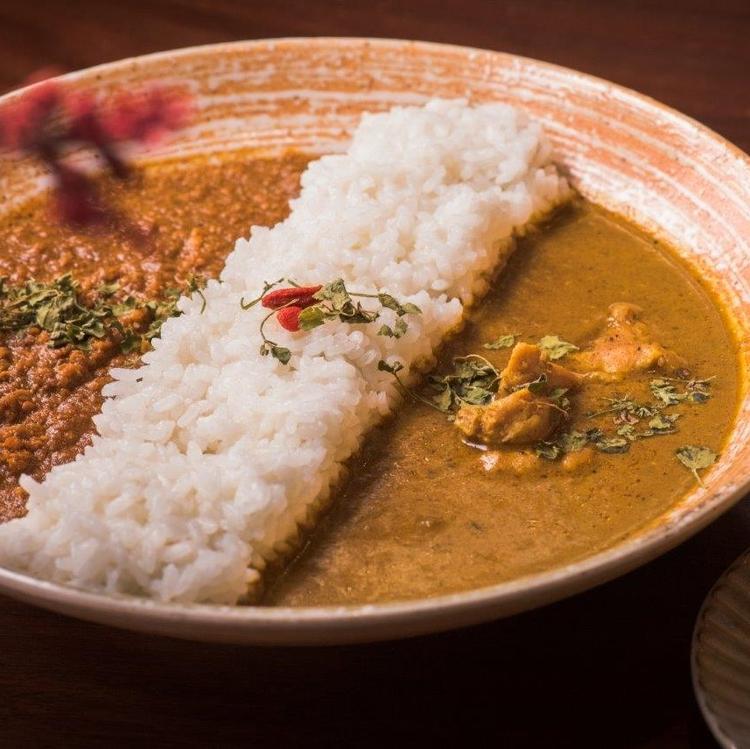 人気のスパイスカレー