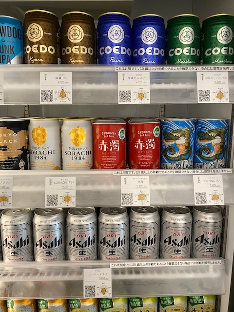 クラフトビール以外に、日本酒やワインも♪