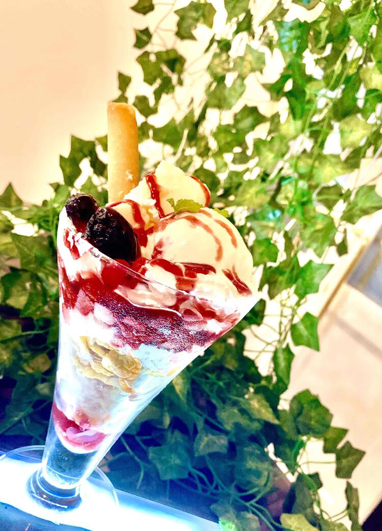 個人店でこぢんまりとした店内!