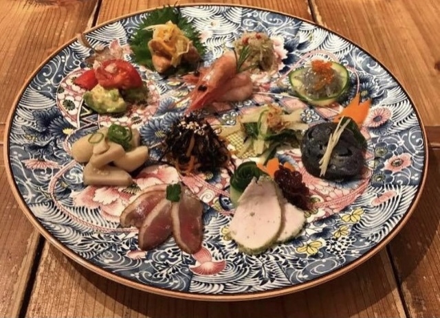 和BISTRO gg