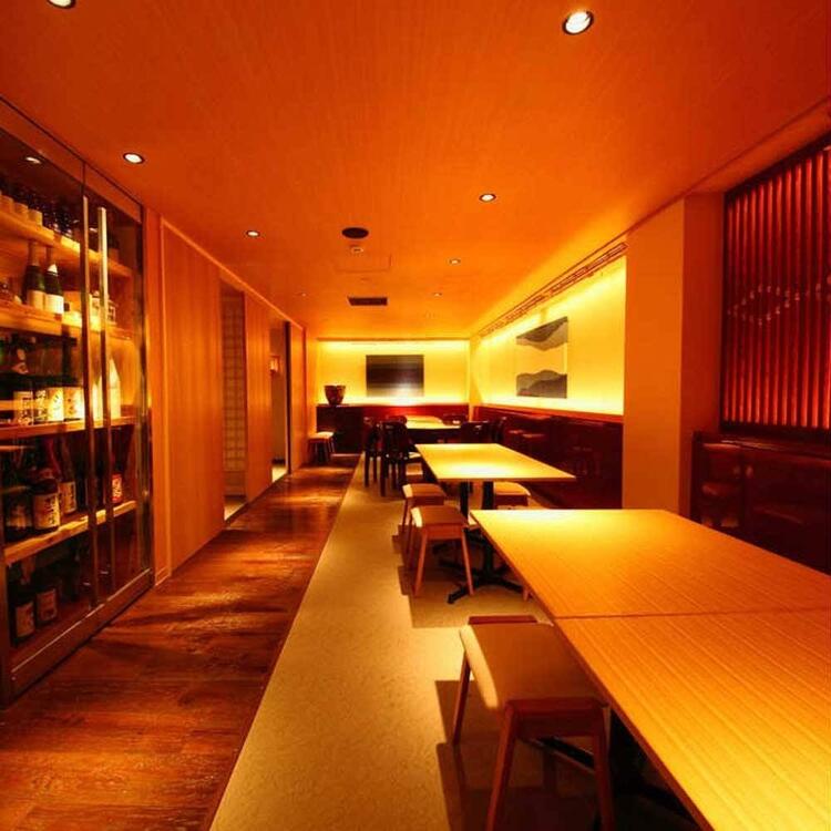 木のぬくもりが感じられる店内◎