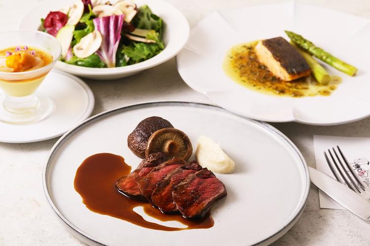 地域の食材を組み合わせた料理
