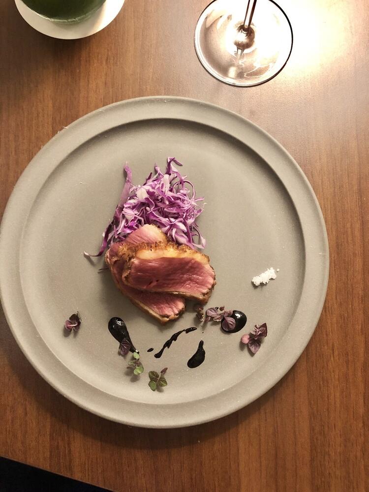 目でも楽しめる鴨肉の料理
