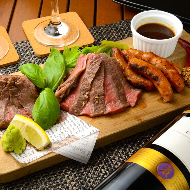 お肉とチーズのお店 Rovigo