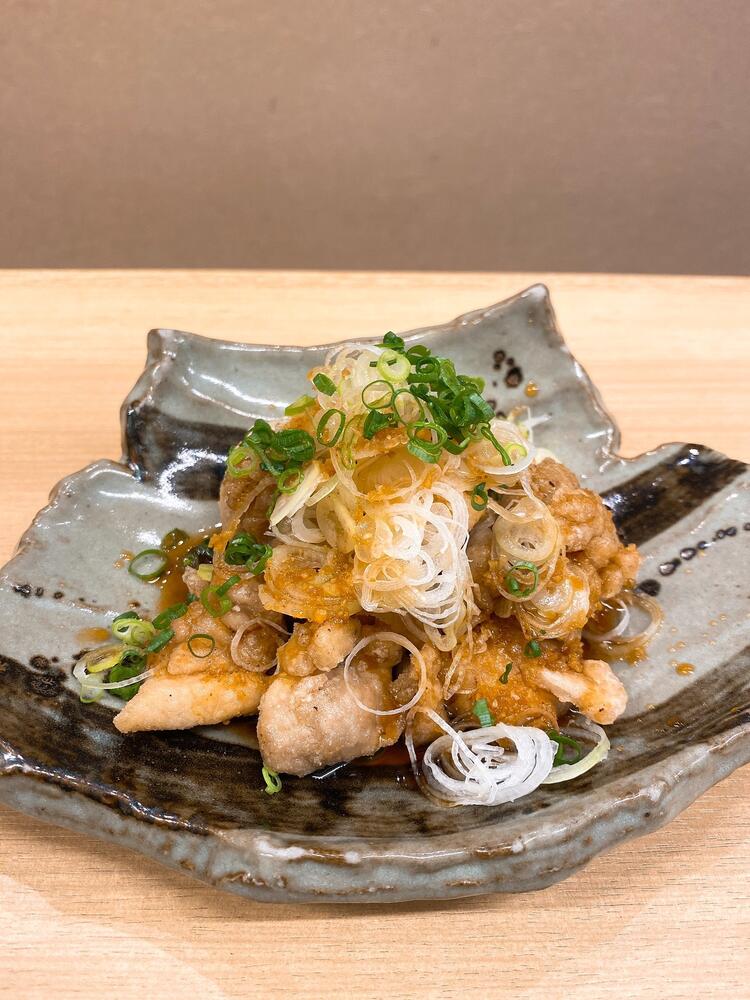 光夏ならラーメン屋で油淋鶏が楽しめる