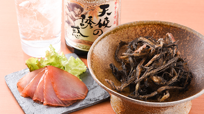 小皿料理は30種以上ご用意!