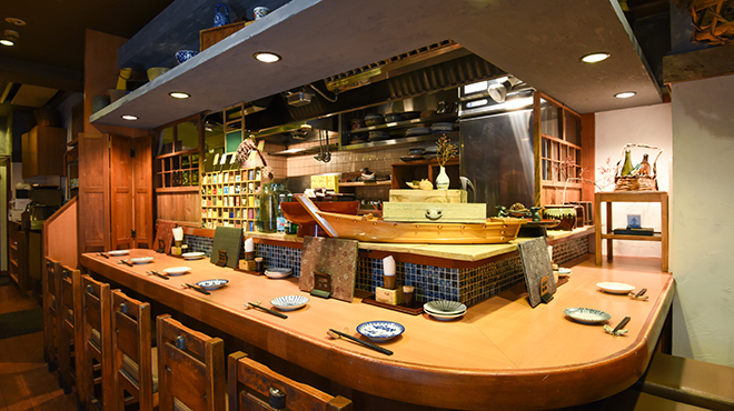 手作り感を意識した落ち着きある店内