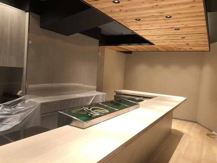 すしの助 江坂店