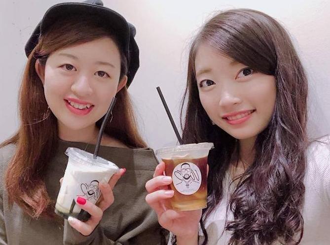 休憩中のCaféTime☕右は店長