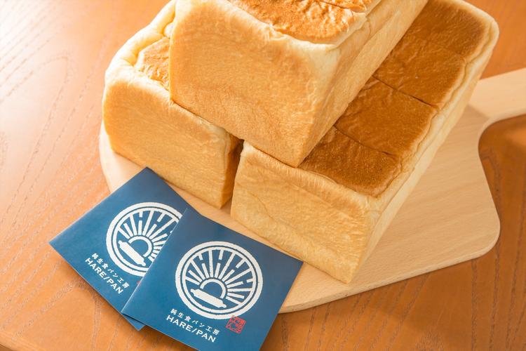 毎日売り切れ完売の高級純生食パンです。