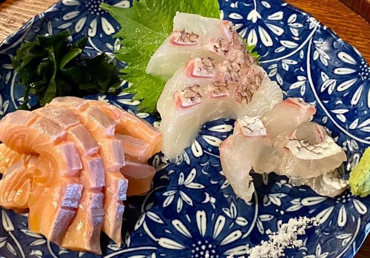 和食をベースにお酒に合う多彩な料理