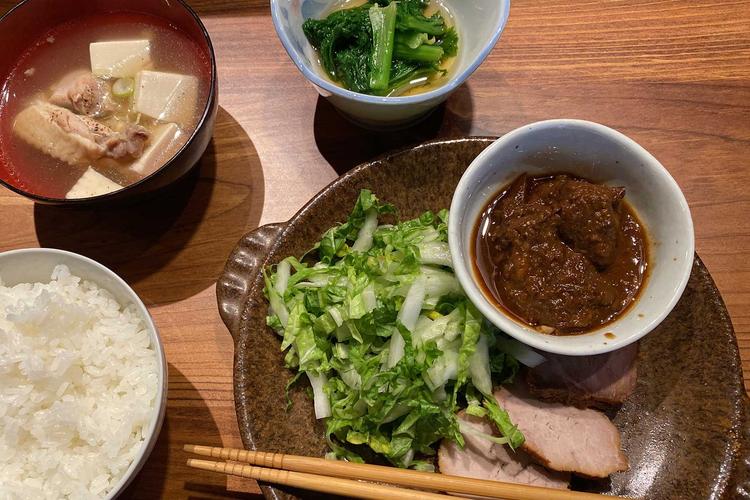 料理長が作る「まかない」は手抜きなし