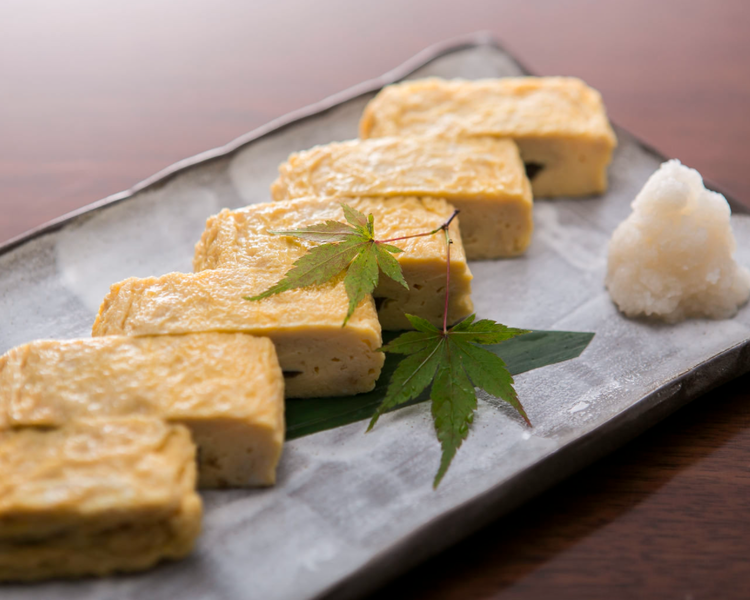 とろろ昆布を加えた「出し巻き玉子」