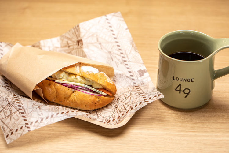 カフェではパンの焼成やスープなどの調理も