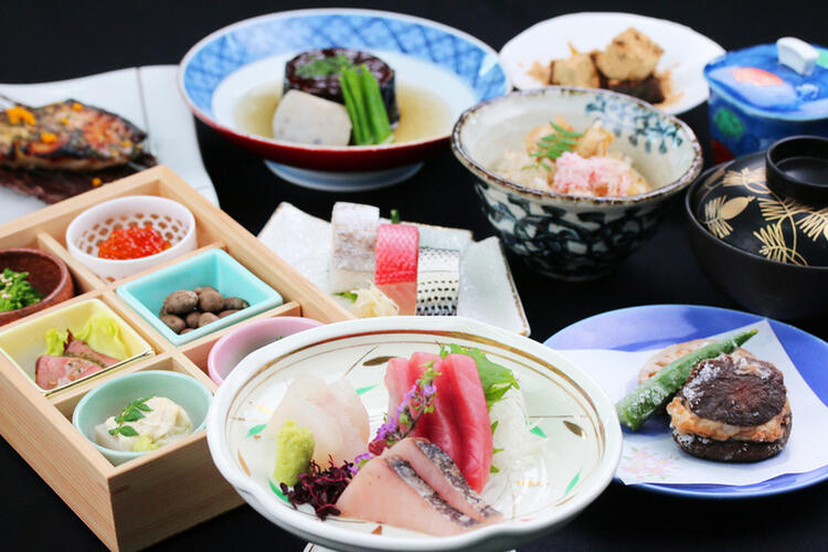 美味しさを引き出す様々な調理法でご提供