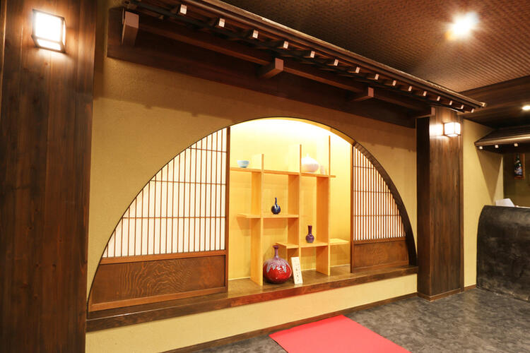 店内は和の情緒あふれる落ち着いた雰囲気