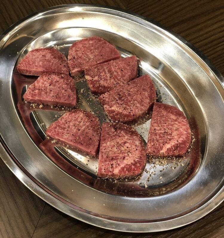 フィレ肉を当店では「ヘレ」と呼びます