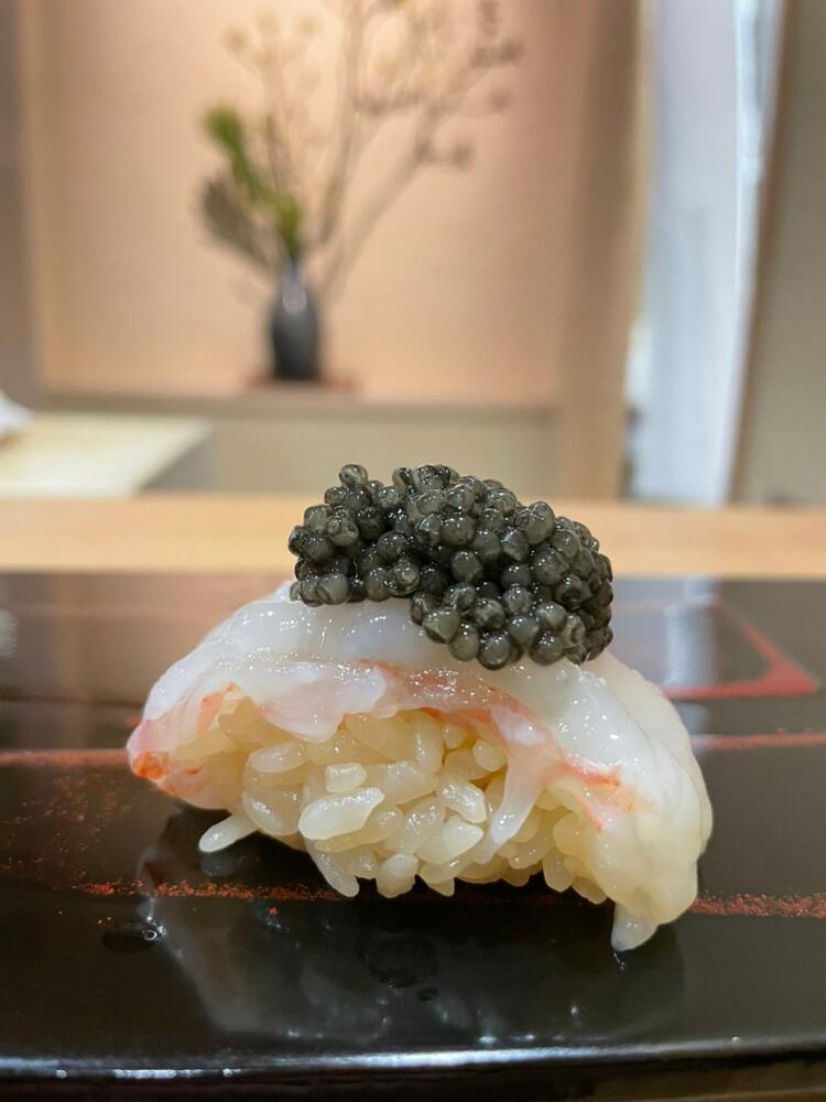 インスタグラムで話題のキャビア乗せ
