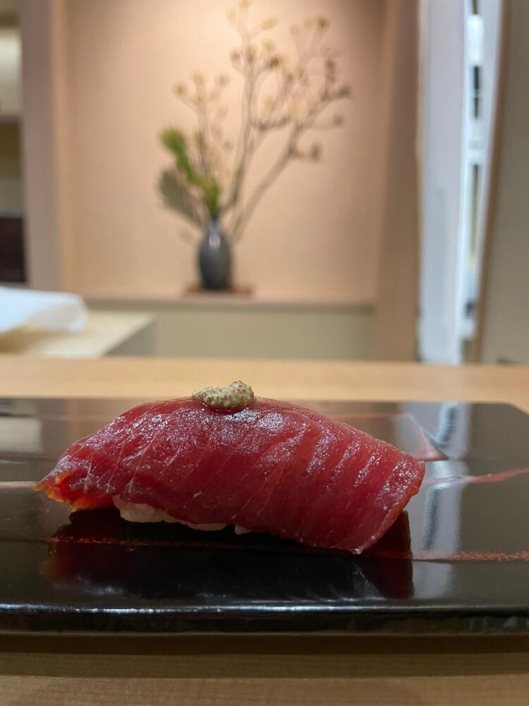 まごころ込めて握る一貫