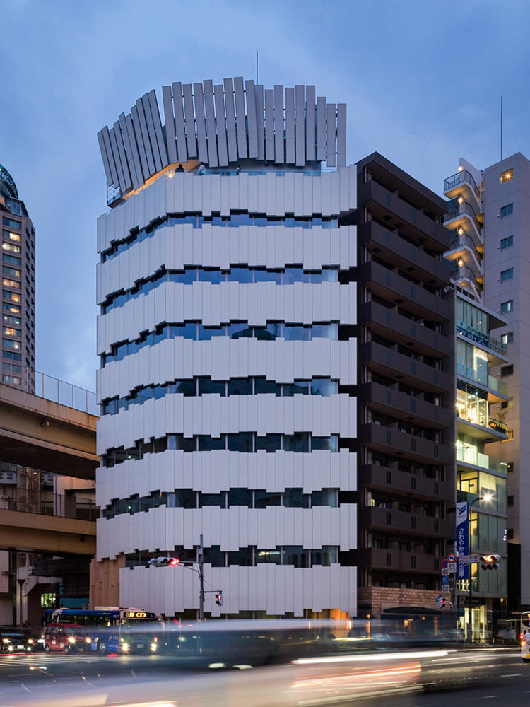 Bar&Lounge 411